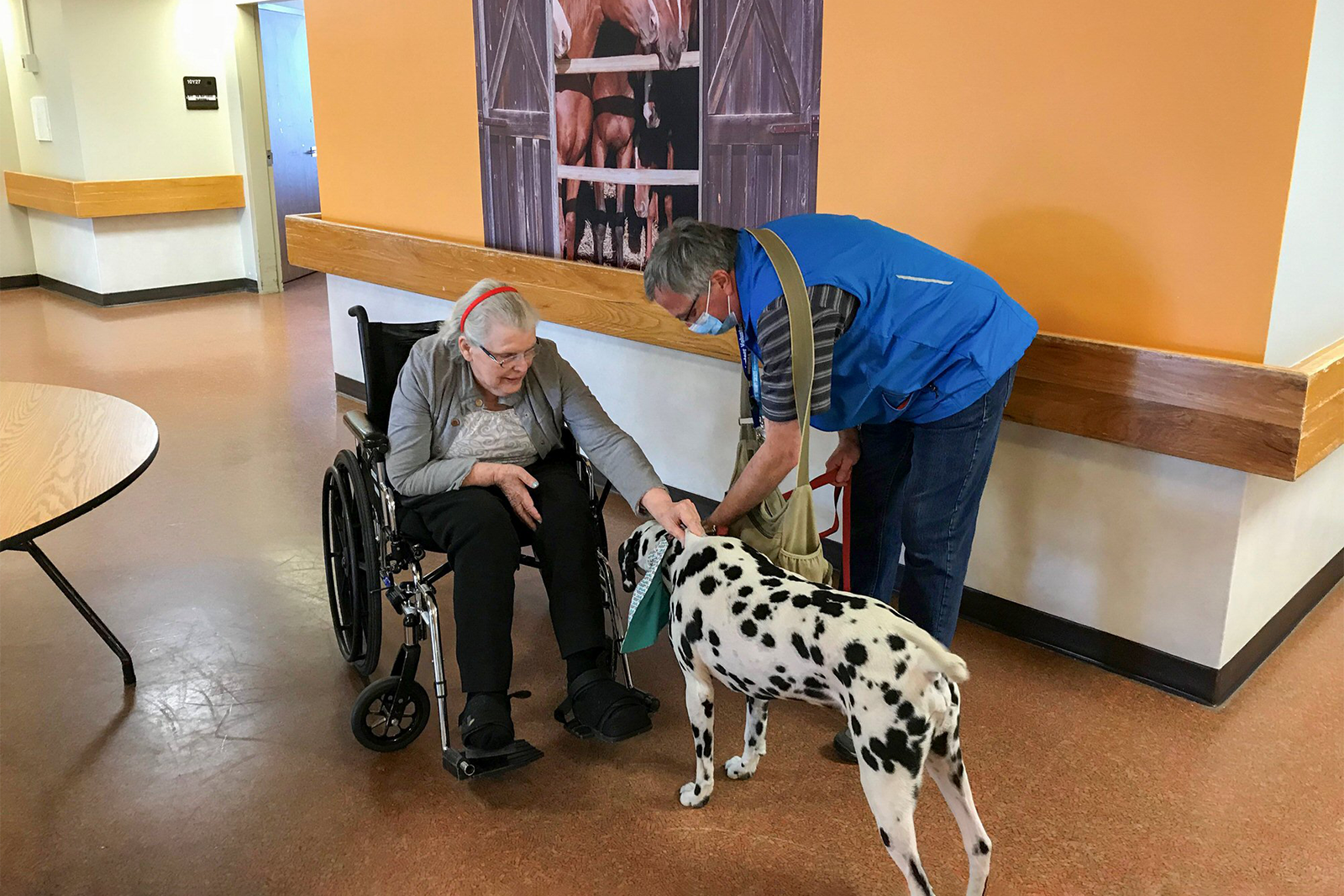 2022-04-27-volunteer-pet-therapy-3