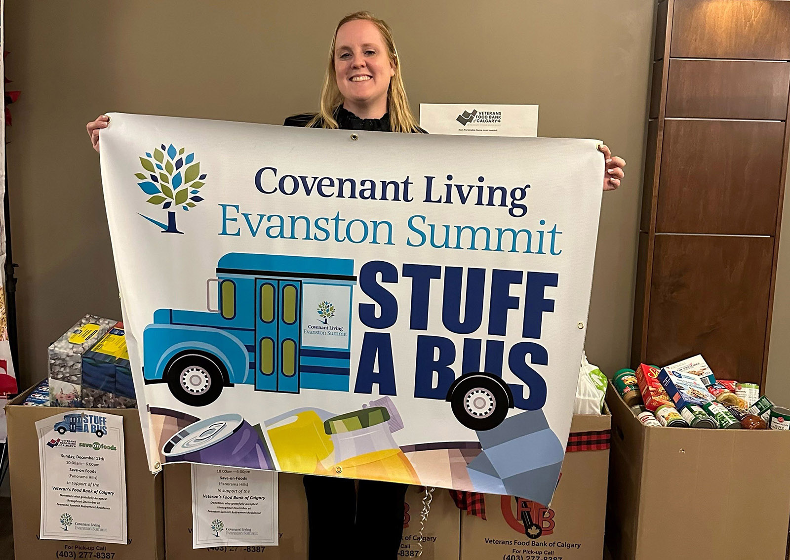 2022-12-22-christmas-stuff-a-bus-2